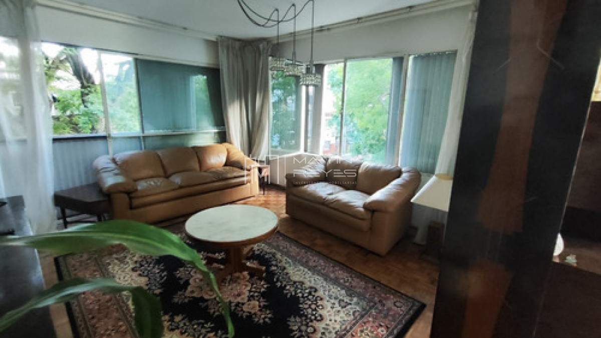 Apartamento ID.1207 - Venta apartamento 3 dormitorios y servicio con garaje fijo en Punta Carretas