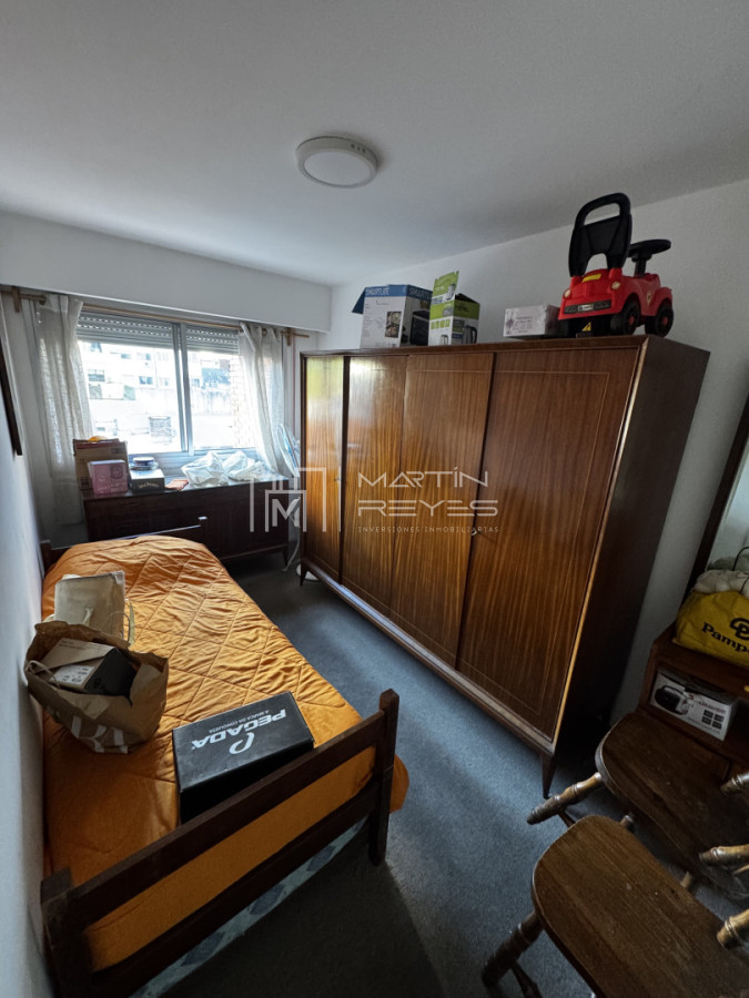 Apartamento ID.1572 - Venta Apartamento 2 Dormitorios en Punta Carretas con Orientación Noroeste.