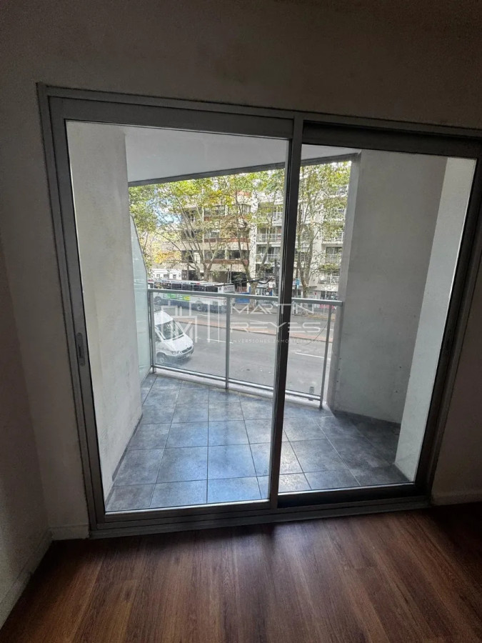 Apartamento ID.1221 - Alquiler Apartamento 1 Dormitorios en Pocitos (COD 1221)