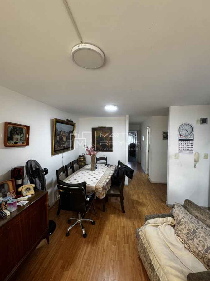 Apartamento ID.1572 - Venta Apartamento 2 Dormitorios en Punta Carretas con Orientación Noroeste.