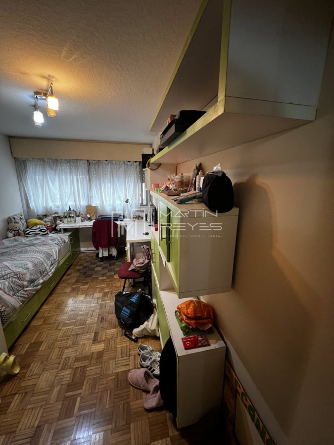 Apartamento ID.889 - Venta Apartamento 5 dormitorios con terraza en Pocitos 