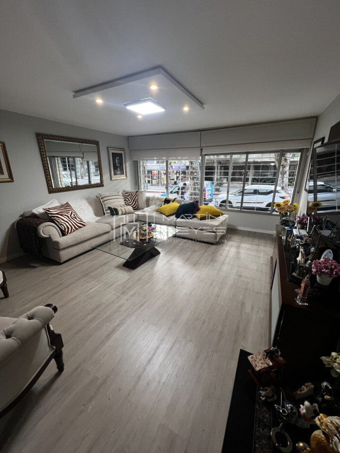 Apartamento ID.889 - Venta Apartamento 5 dormitorios con patio 70m2 en Pocitos 