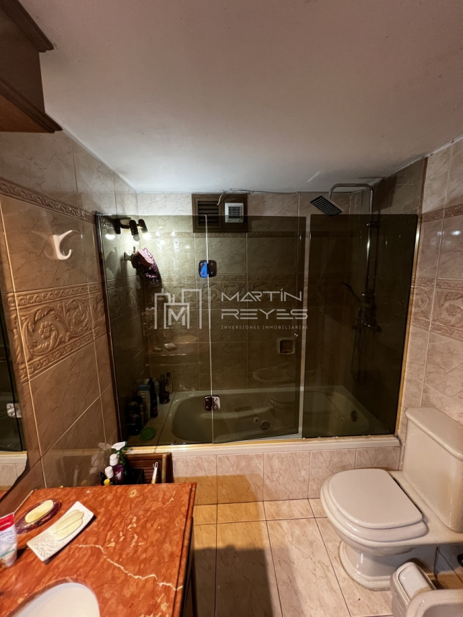 Apartamento ID.889 - Venta Apartamento 5 dormitorios con terraza en Pocitos 