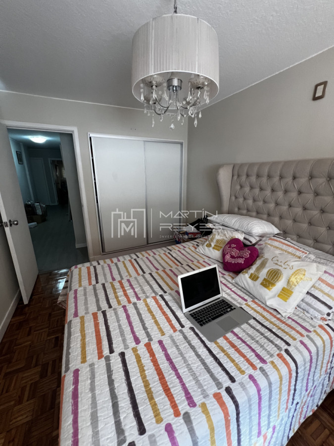Apartamento ID.889 - Venta Apartamento 5 dormitorios con patio 70m2 en Pocitos 