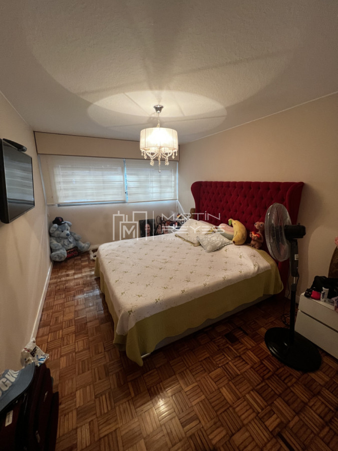 Apartamento ID.889 - Venta Apartamento 5 dormitorios con patio 70m2 en Pocitos 
