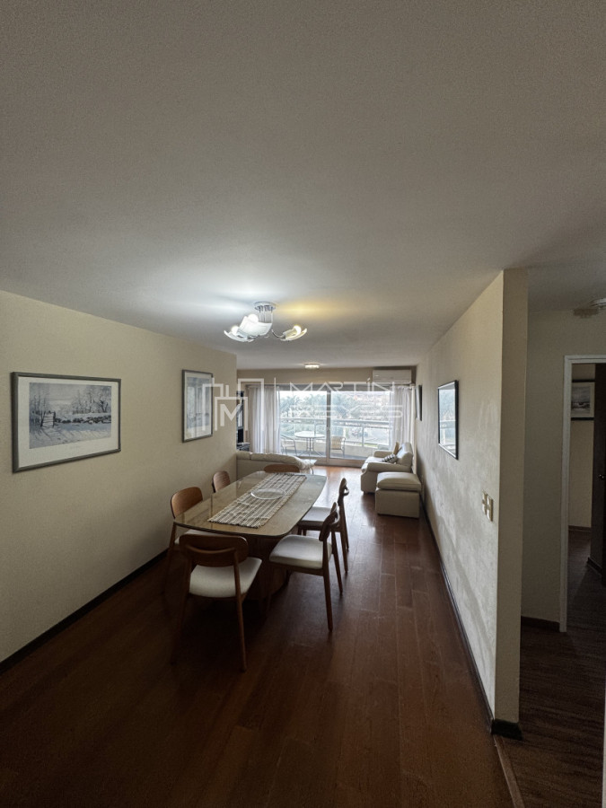 Apartamento ID.1573 - Alquiler Apartamento Amueblado de 2 Dormitorios con garaje en Torres Náuticas | Puerto del Buceo