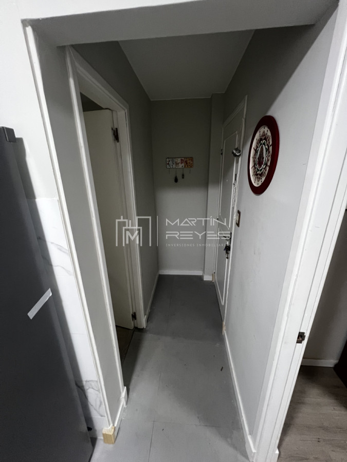 Apartamento ID.889 - Venta Apartamento 5 dormitorios con patio 70m2 en Pocitos 