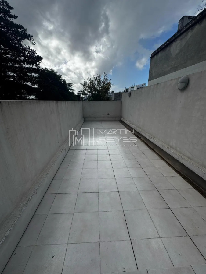 Apartamento ID.1221 - Alquiler Apartamento 1 Dormitorios en Pocitos (COD 1221)