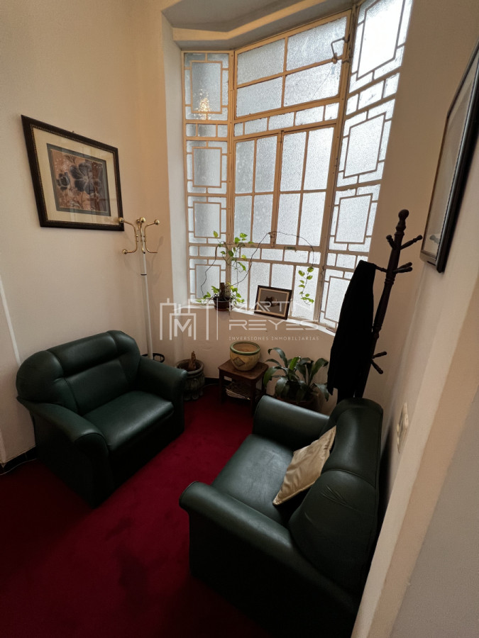 Apartamento ID.1125 - Venta Departamento de 14 Dormitorios sobre 18 de Julio (cod 1125)