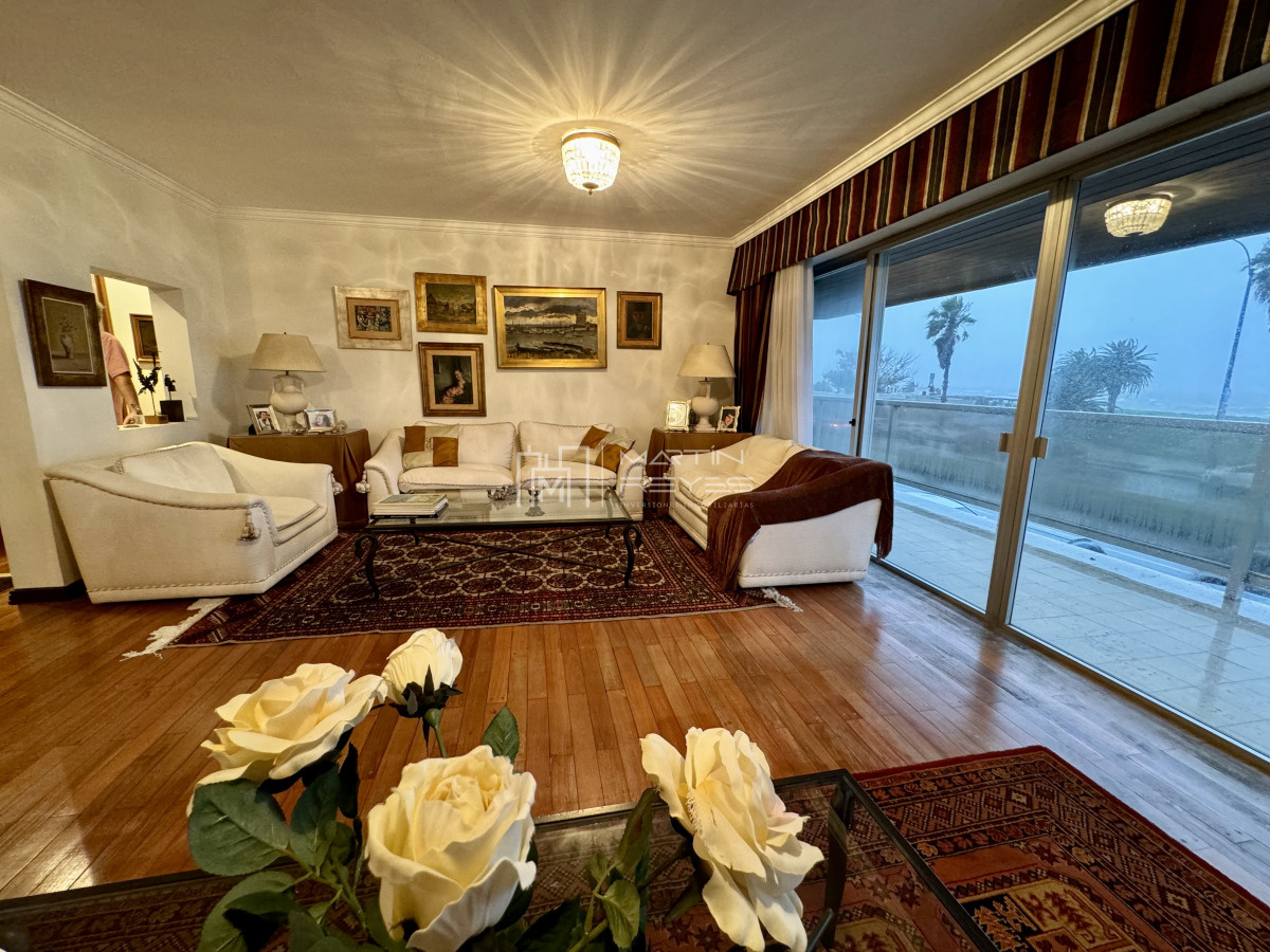 Apartamento ID.992 - Venta Apartamento 3 Dormitorios en Punta Carretas ***Exclusivo***