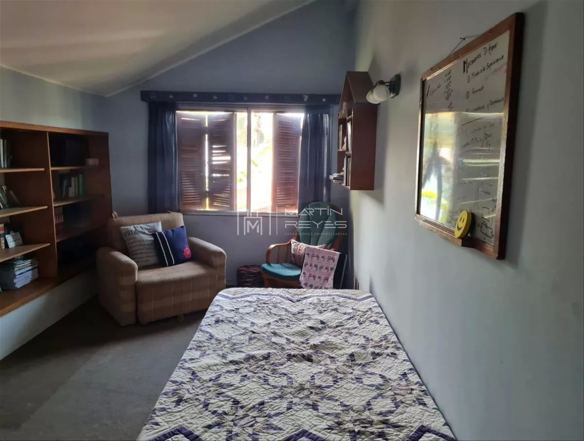 Casa ID.954 - Venta Casa 6 Dormitorios en Carrasco Sur (cod 954)