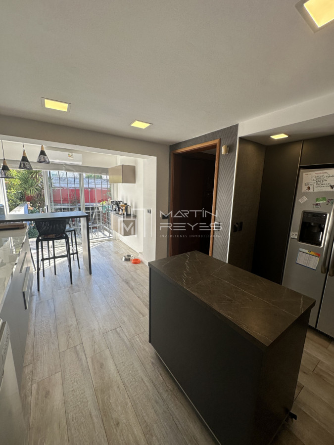 Casa ID.1214 - Venta en Exclusiva Casa 3 Dormitorios, Escritorio o Consultorio Profesional, Servicio completo en Punta Carretas