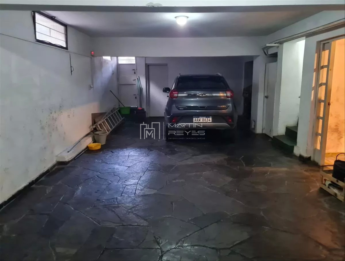 Casa ID.954 - Venta Casa 6 Dormitorios en Carrasco Sur (cod 954)
