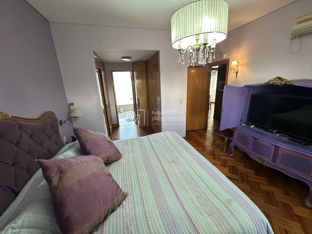 Casa ID.1214 - Venta en Exclusiva Casa 3 Dormitorios, Escritorio o Consultorio Profesional, Servicio completo en Punta Carretas