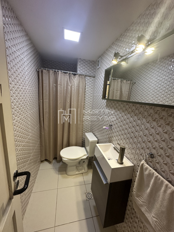 Casa ID.1214 - Venta en Exclusiva Casa 3 Dormitorios, Escritorio o Consultorio Profesional, Servicio completo en Punta Carretas