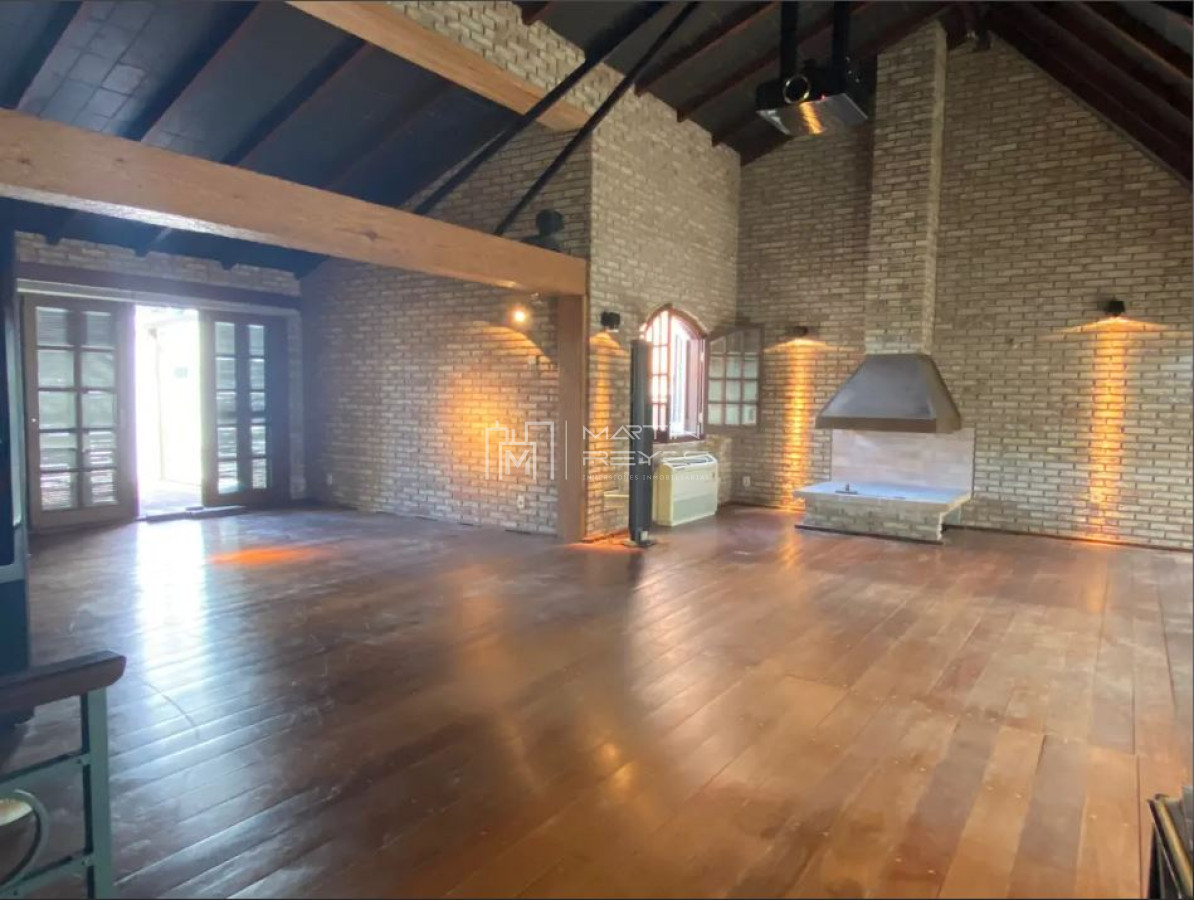 Casa ID.1054 - Venta Exclusvia Casa en Parque Rodo