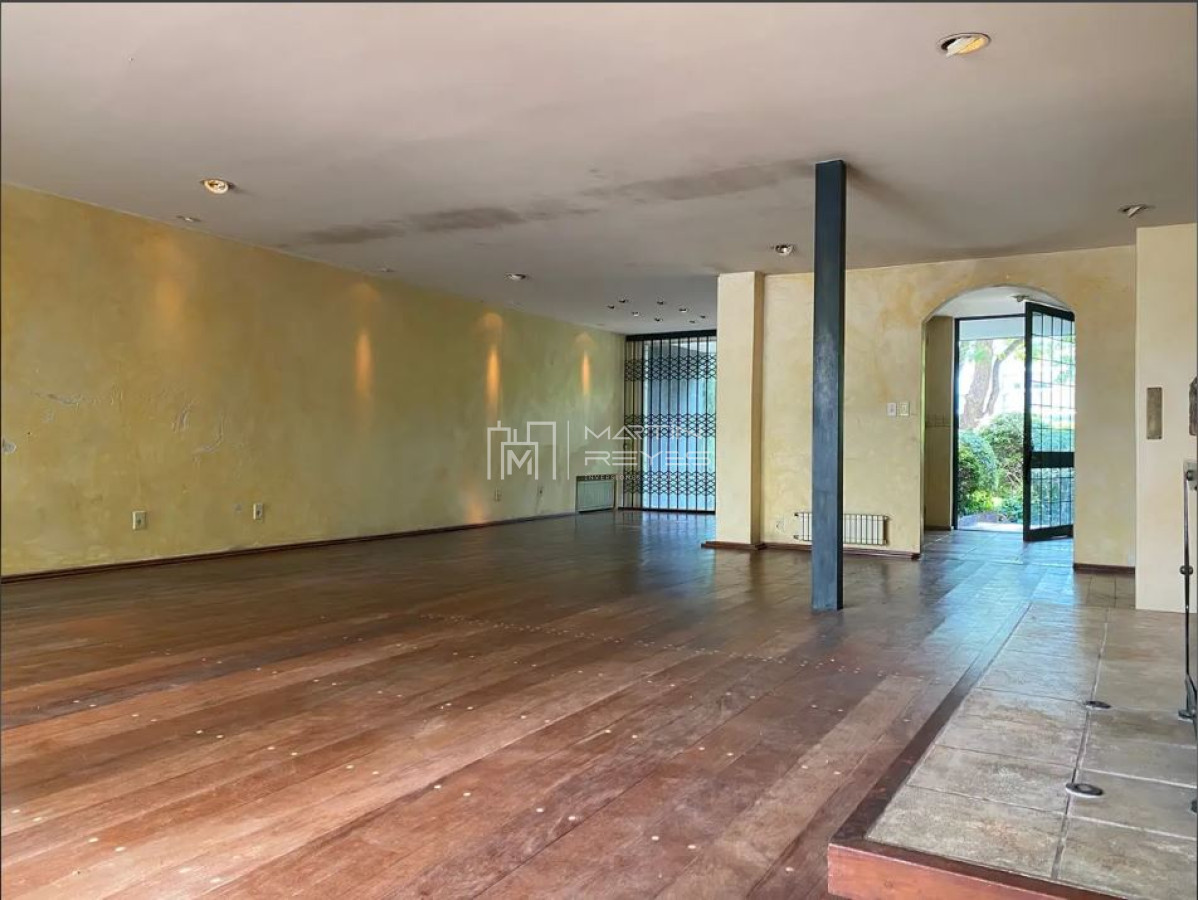 Casa ID.1054 - Venta Exclusvia Casa en Parque Rodo