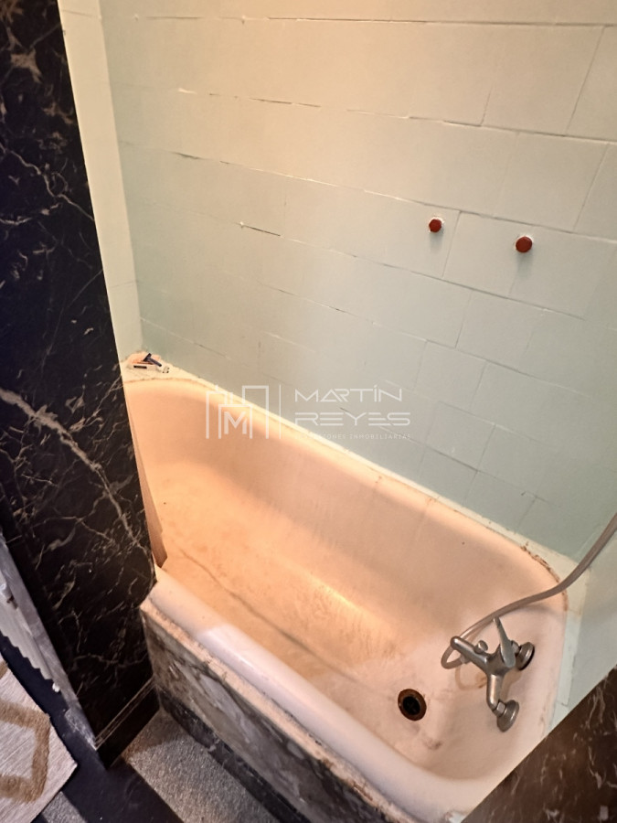 Casa ID.888 - Alquiler Casa 6 Dormitorios en Pocitos (cod 888)