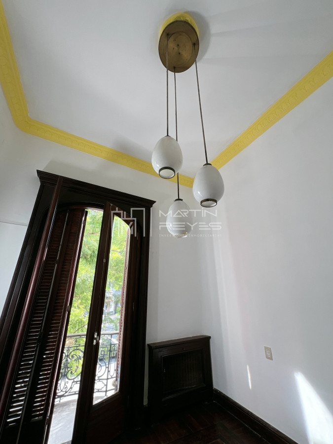 Casa ID.522 - Venta Casa 9 Dormitorios sobre Av. 18 de Julio 