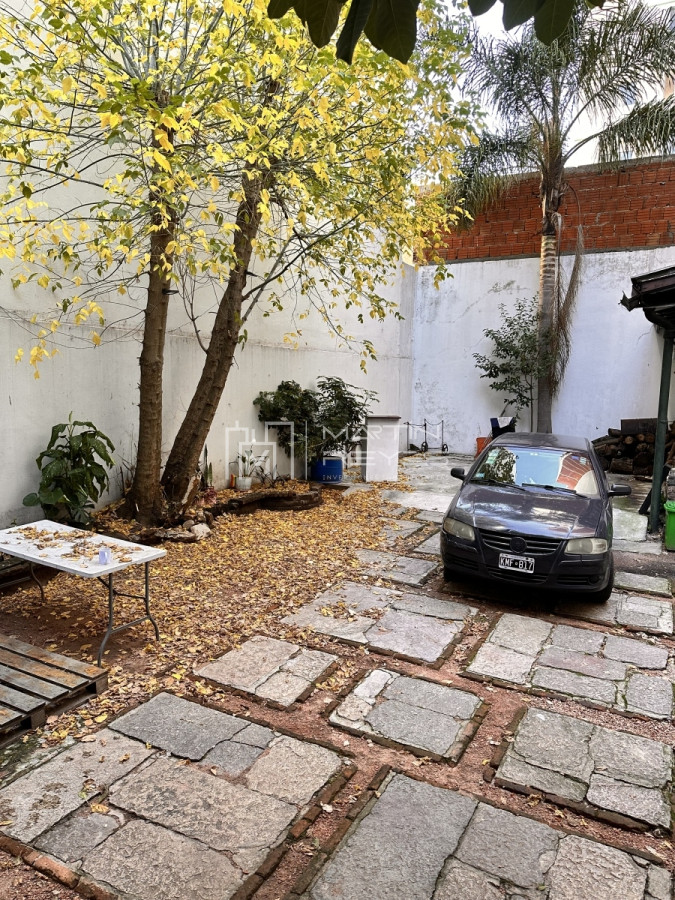 Casa ID.888 - Alquiler Casa 6 Dormitorios en Pocitos (cod 888)