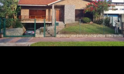 Venta Casa 6 Dormitorios en Carrasco Sur (cod 954)