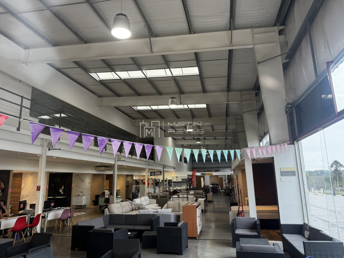 Galpón ID.1568 - Venta Exclusivo Complejo Logístico e Industrial - 5.500 m2 Edificados sobre 30.000 m2