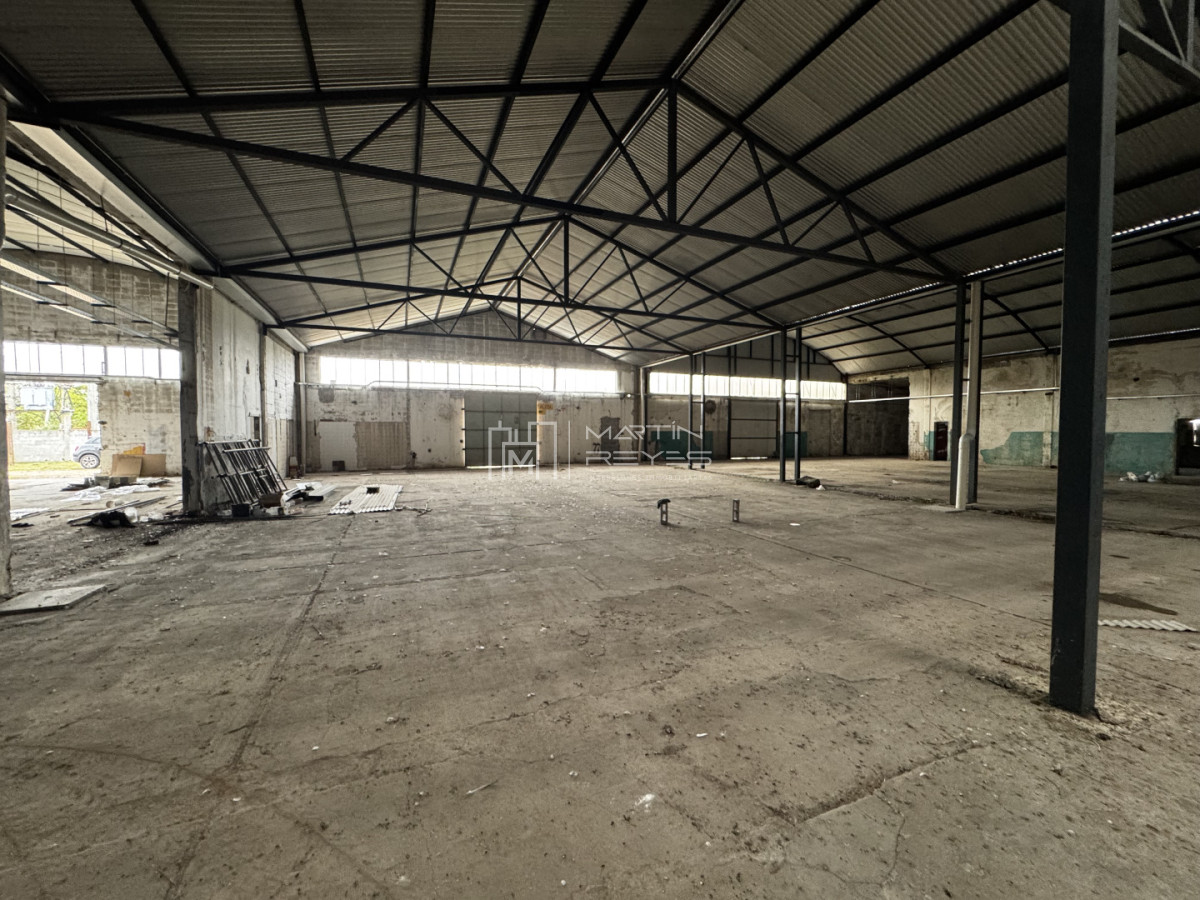 Galpón ID.1567 - Venta Galpón Logístico 3.400m2 Techados - Ruta 8 Km 27- Financia