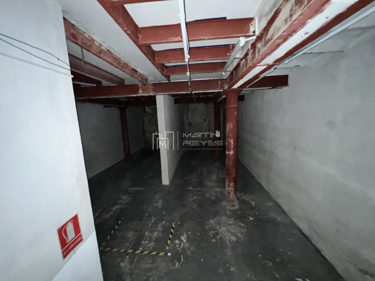 Local Comercial ID.307 - Alquiler Local Comercial sobre Av. 18 de Julio
