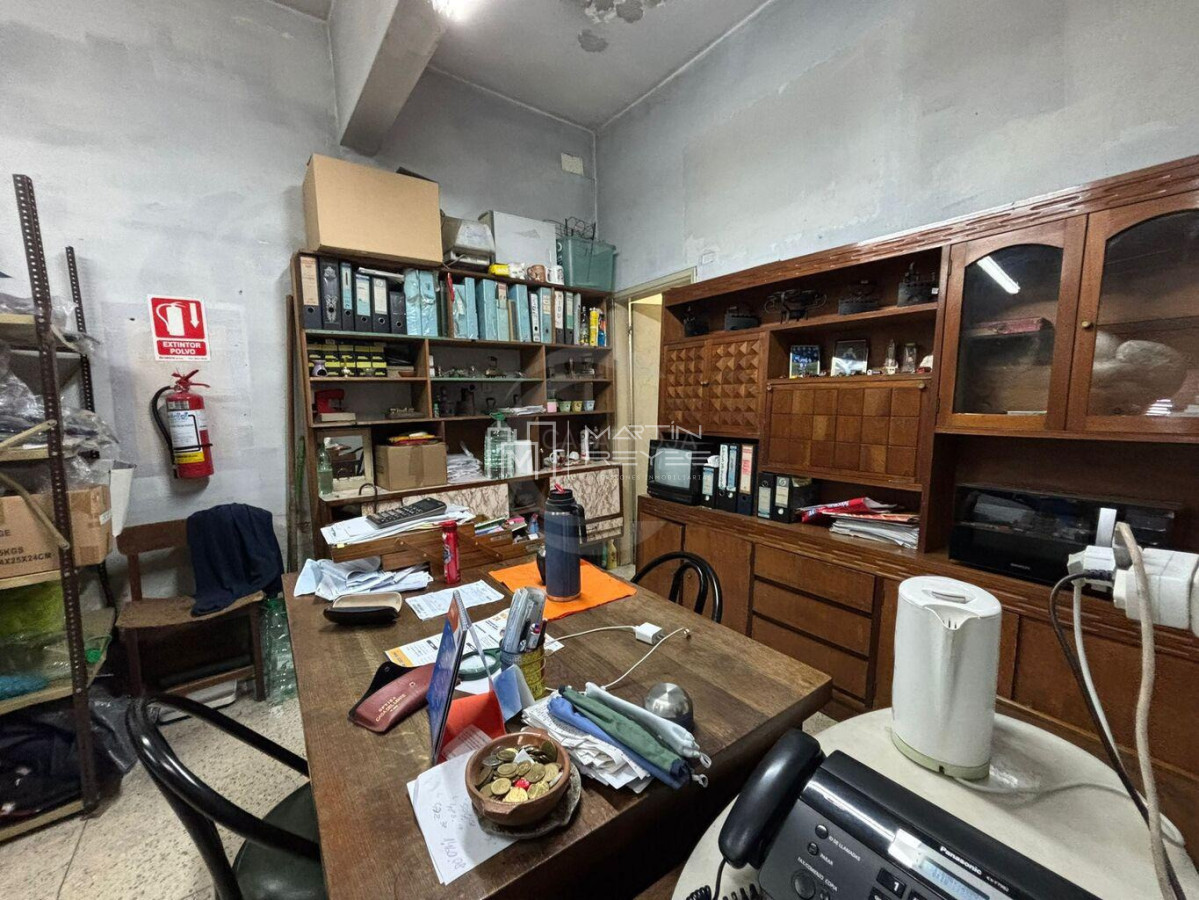 Local Comercial ID.1531 - Venta Local Comercial 78m2 en Ciudad Vieja: Oportunidad de Renta