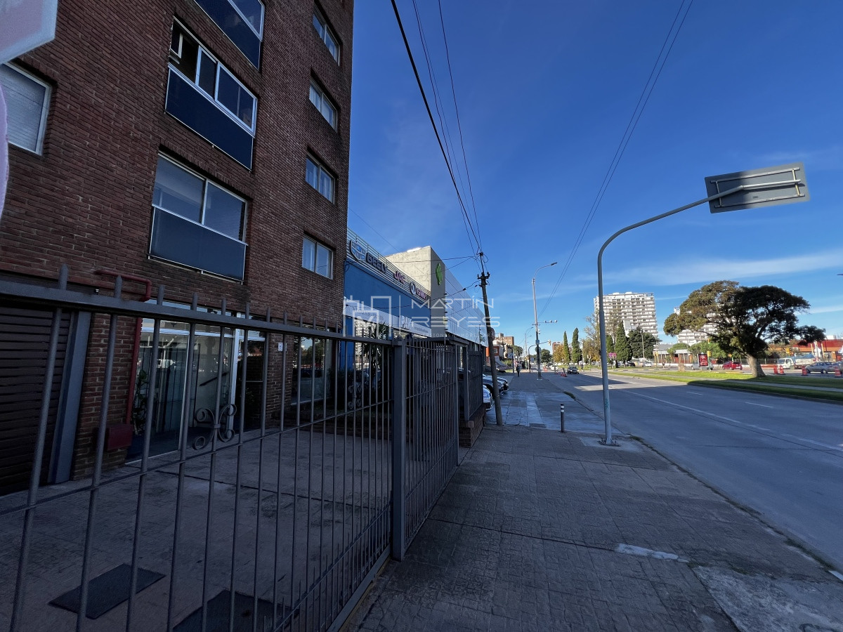 Local Comercial ID.929 - Venta Local Comercial en Malvin 