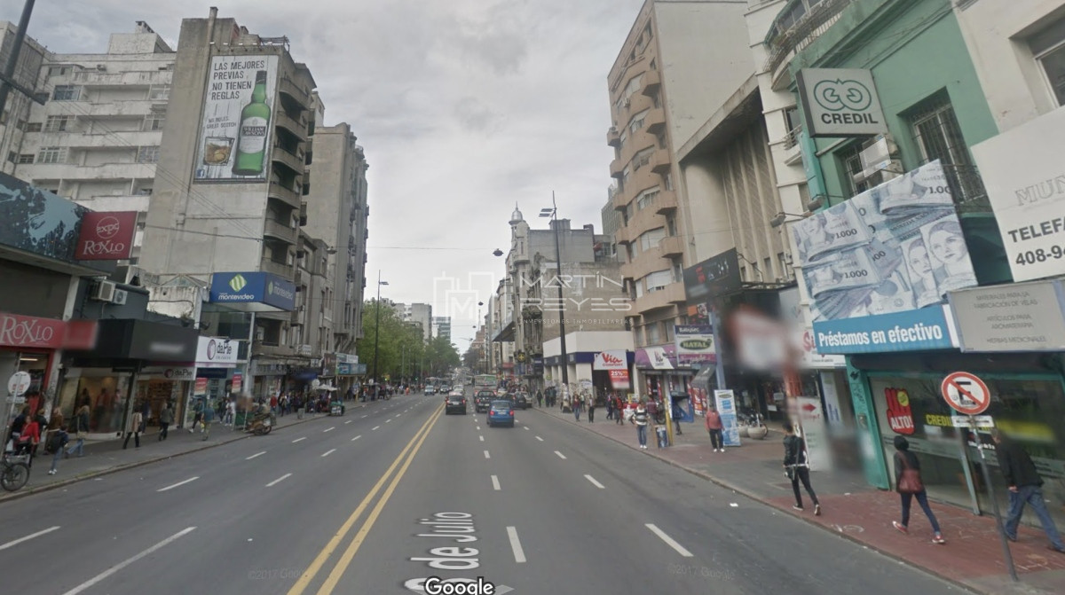 Local Comercial ID.865 - Venta Local Comercial sobre 18 de Julio con renta