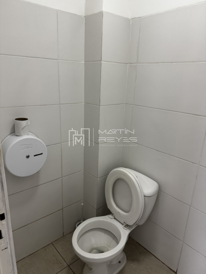 Local Comercial ID.1570/Venta-Edificio-Corporativo-2000m²-en-Ciudad-Vieja---5-Niveles---Ideal-Inversión-(cod-1570) - Venta Edificio Corporativo 2000m² en Ciudad Vieja - 5 Niveles - Ideal Inversión (cod 1570)