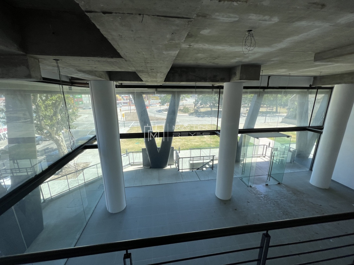 Local Comercial ID.1 - Alquilo local en la aguada 