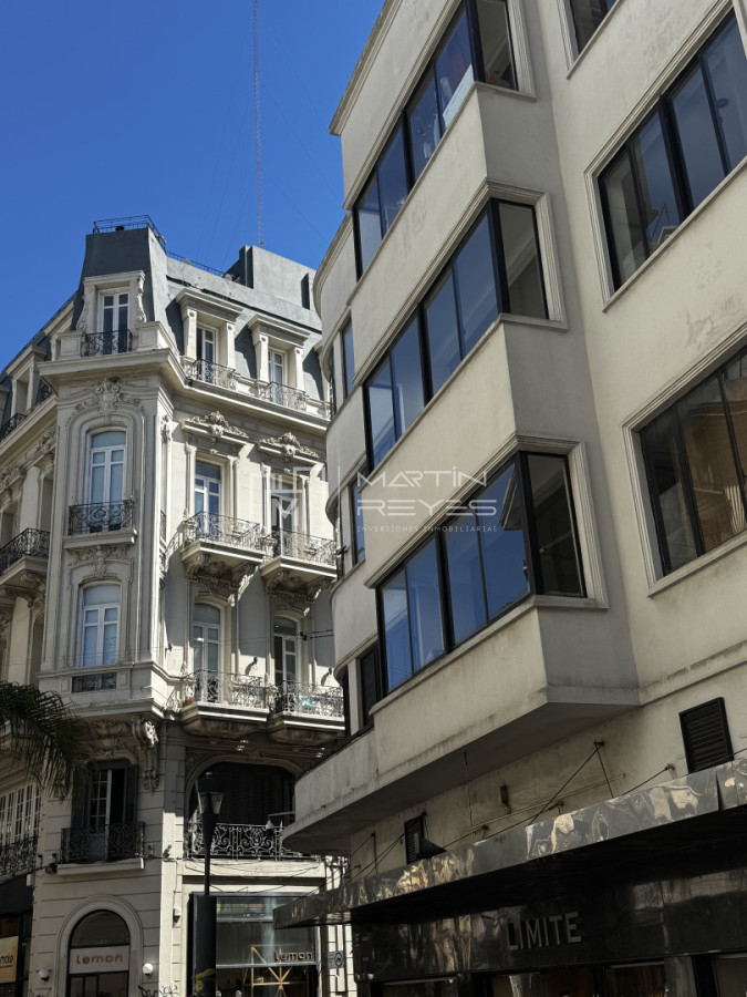 Local Comercial ID.1570/Venta-Edificio-Corporativo-2000m²-en-Ciudad-Vieja---5-Niveles---Ideal-Inversión-(cod-1570) - Venta Edificio Corporativo 2000m² en Ciudad Vieja - 5 Niveles - Ideal Inversión (cod 1570)