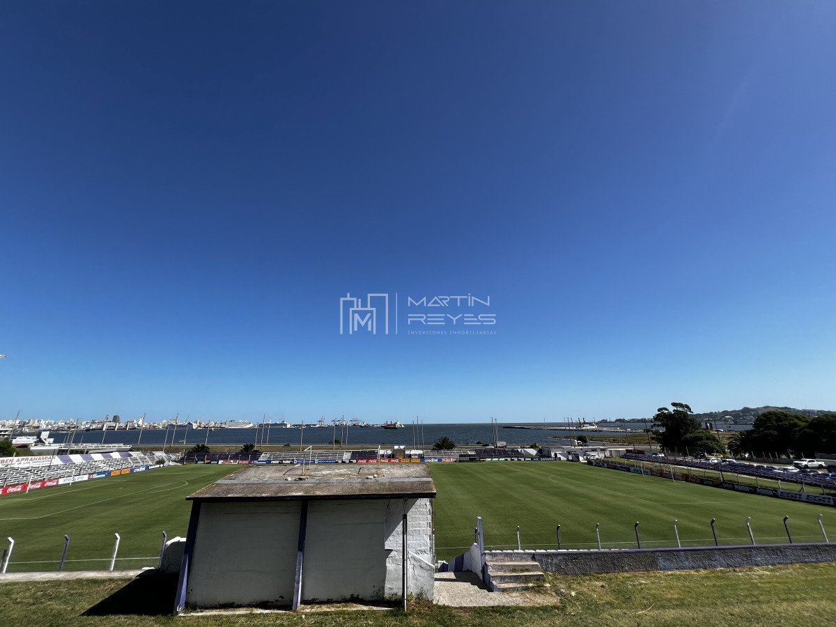 Terreno ID.637 - Venta Terreno 6813m2 con vistas al Puerto en Capurro 