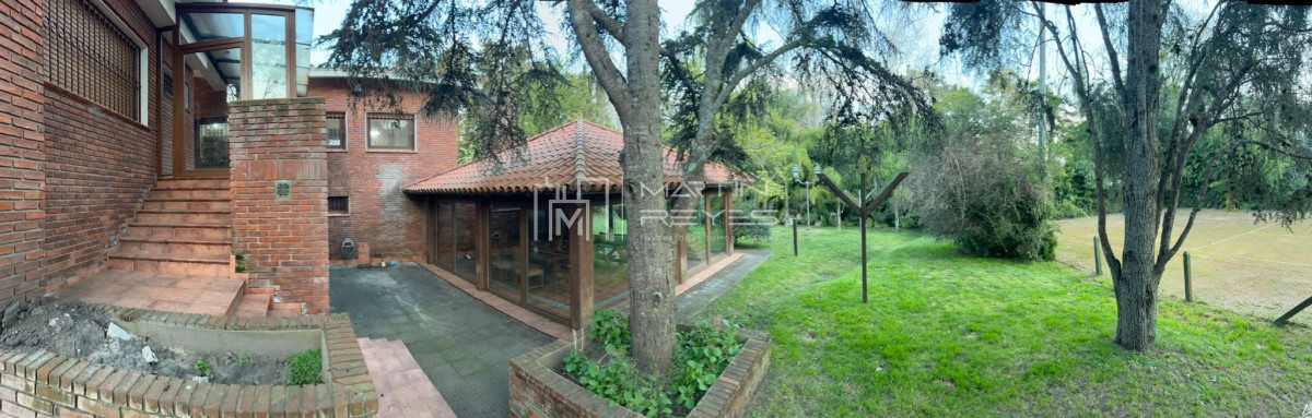Terreno ID.1023 - Venta Exclusiva Casa en Punta Ballena 