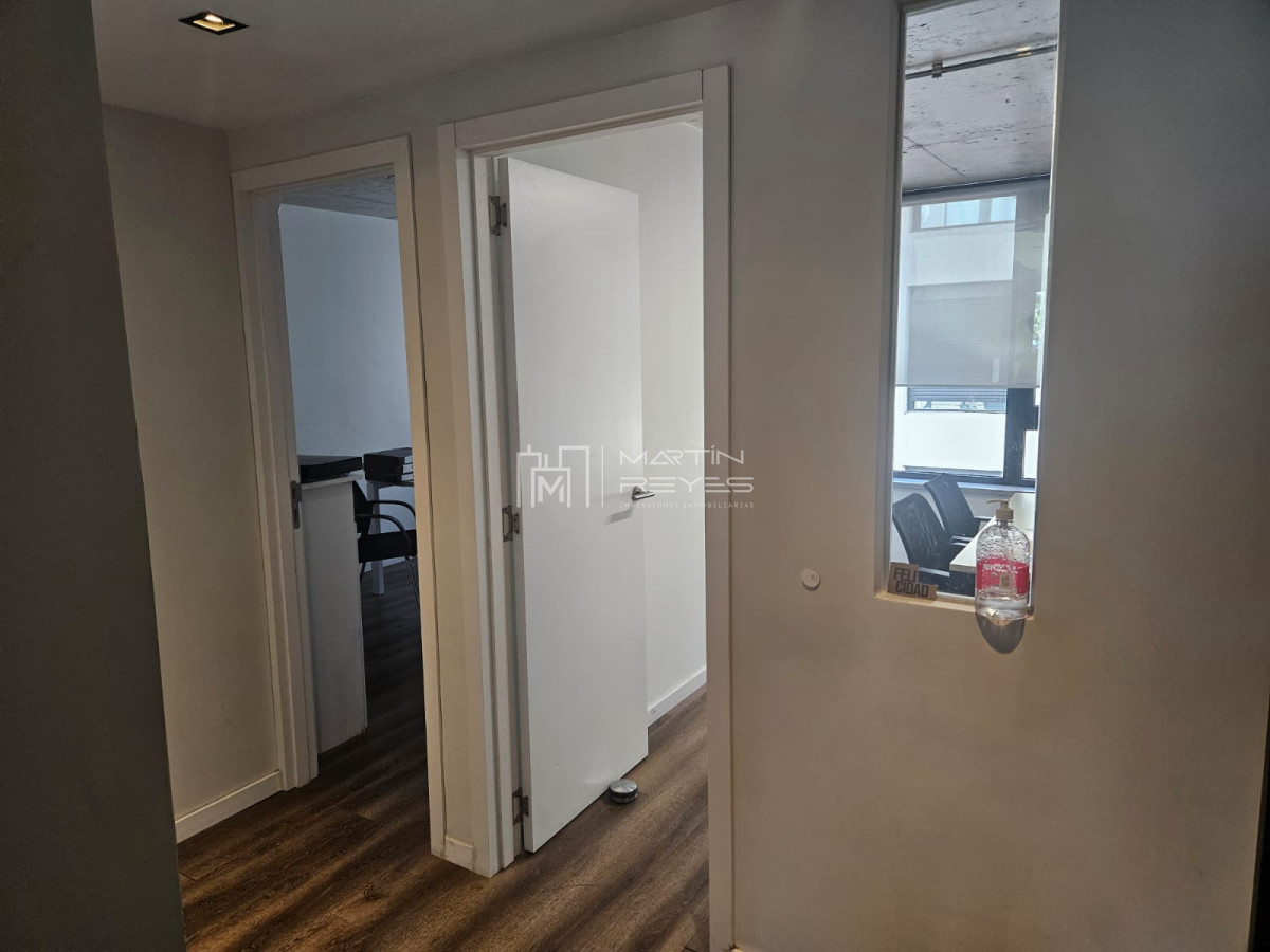 Oficina ID.1232 - Venta oficina 94m2 con garaje a pasos de WTC con renta 