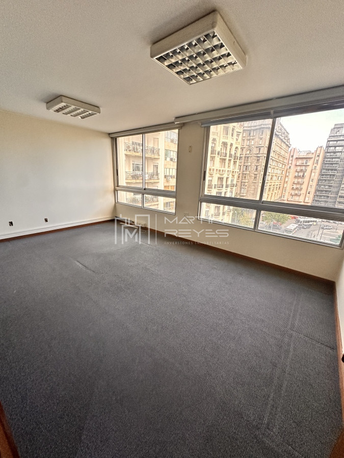 Oficina ID.841 - Alquiler Oficina de 550 m2 en Plaza Independencia