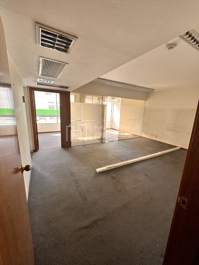 Oficina ID.841 - Alquiler Oficina de 550 m2 en Plaza Independencia