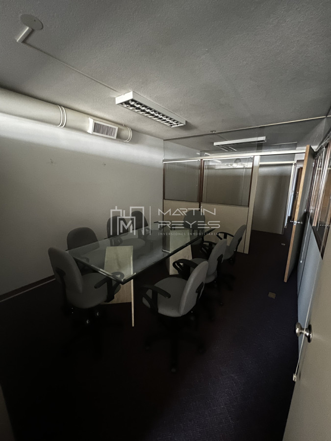Oficina ID.1132 - Alquiler Oficina 98m2 en Plaza Independencia vista a la Plaza (cod 1132)