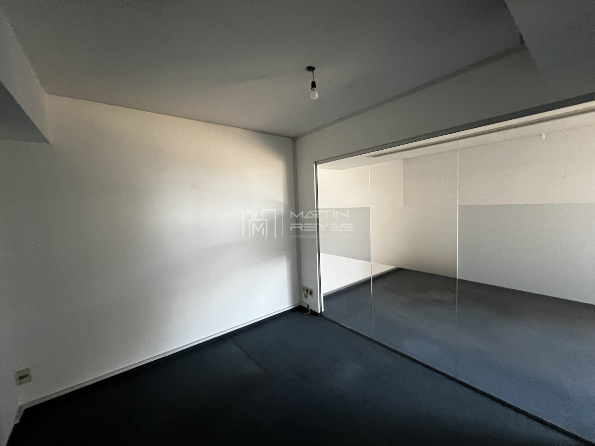 Oficina ID.1038 - Alquiler Oficina 112m2 en Plaza Independencia