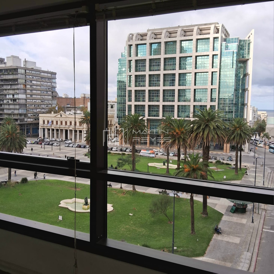 Oficina ID.1225 - Venta 257m2 de Oficinas en Plaza Independencia 