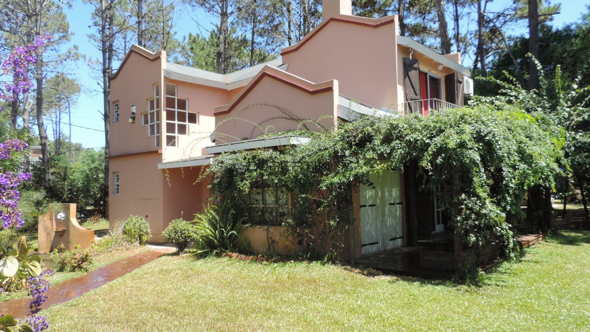 Casa en La Paloma, Barrio Country — foto 1