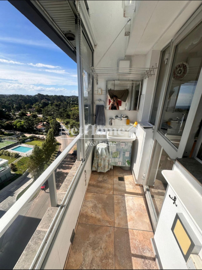 Apartamento ID.994 - Penthouse sobre Roosevelt 2 dorm amplias vistas Punta del Este