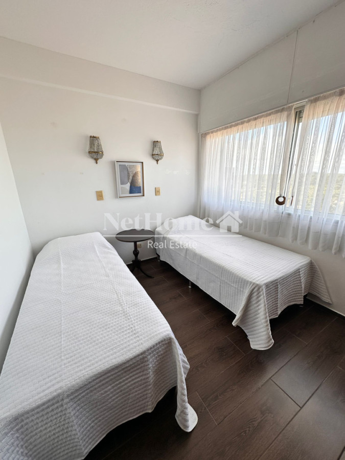 Apartamento ID.994 - Penthouse sobre Roosevelt 2 dorm amplias vistas Punta del Este