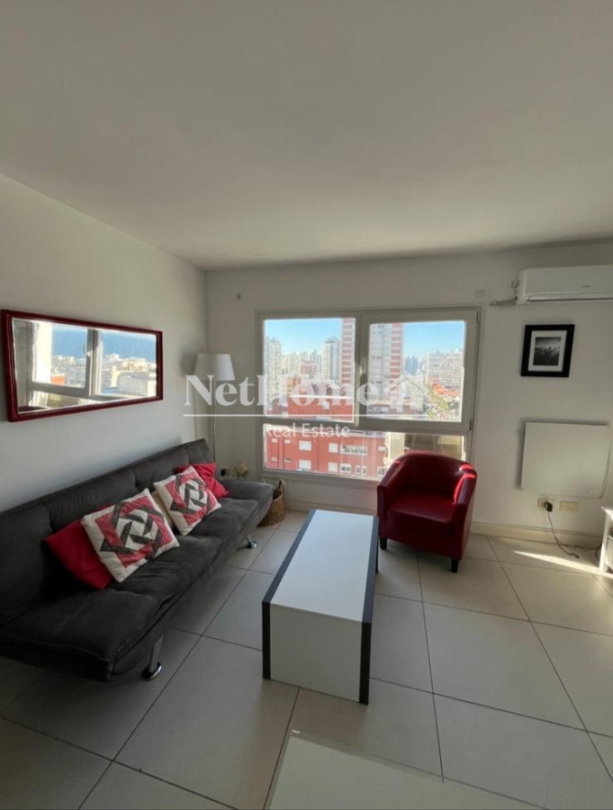Apartamento ID.901 - Apto 1 dorm. Penísula, excelente ubicación