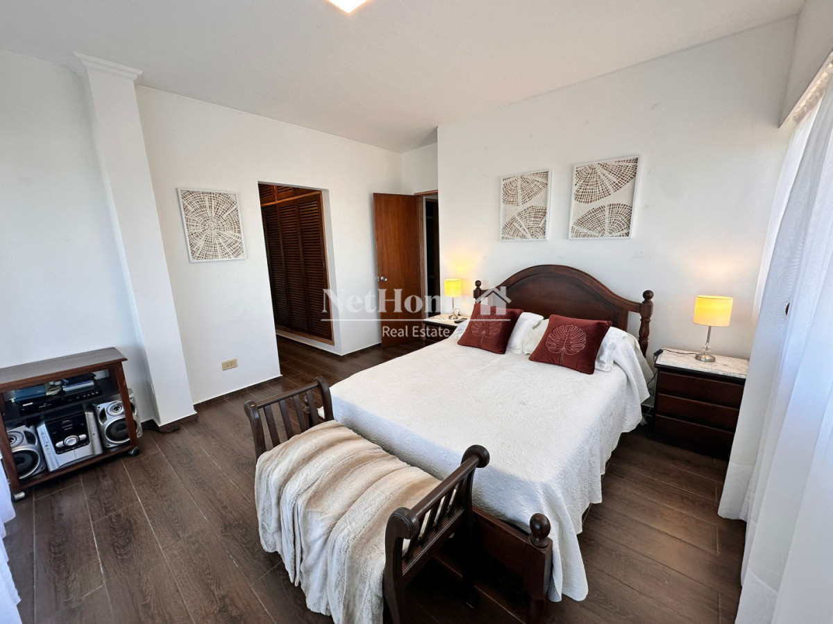 Apartamento ID.994 - Penthouse sobre Roosevelt 2 dorm amplias vistas Punta del Este