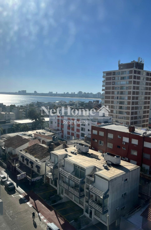 Apartamento ID.901 - Apto 1 dorm. Penísula, excelente ubicación