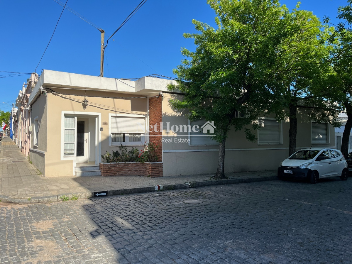 Casa ID.403 - Centro de Mercedes, casa a la venta de 3 dormitorios. 