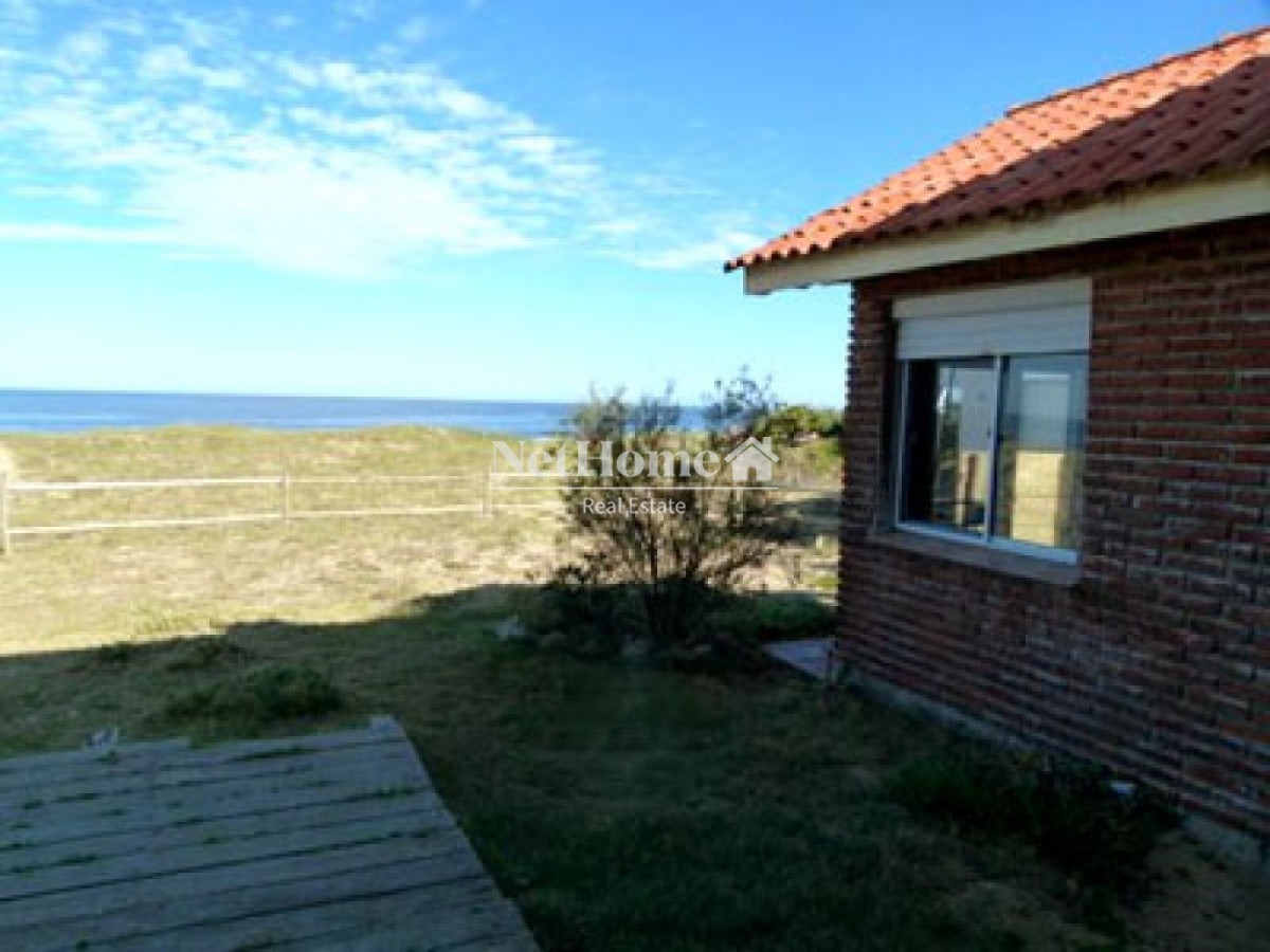 Casa ID.707 - Casa Sobre la Playa La Balconada 